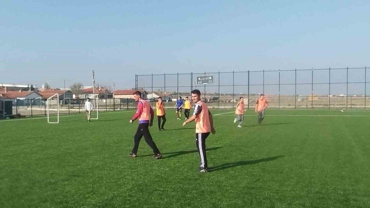 Eskişehir'de lise futbol takımı seçmeleri coşkuyla gerçekleşti