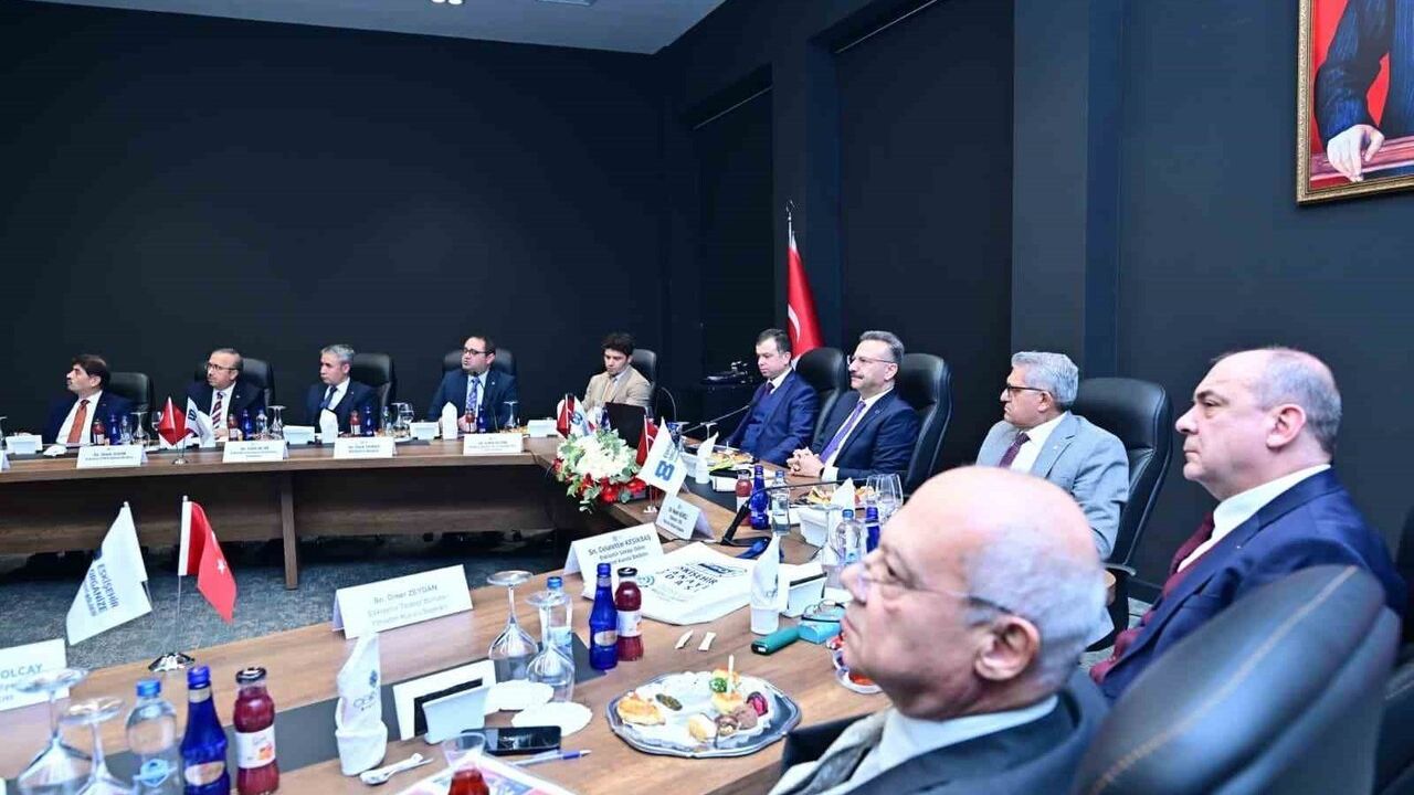 Eskişehir'de SANTEK Toplantısı: Sanayi ve Teknoloji İş Birliğinin Güçlendirilmesi