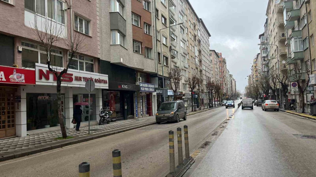 Eskişehir'deki tepki çeken dubaların bir bölümü kaldırıldı