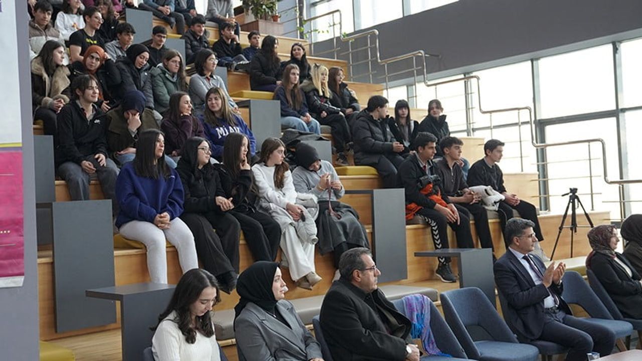 ETÜ'de Erzurum’daki Kütüphaneleri Tanımak ve Tanıtmak söyleşisi