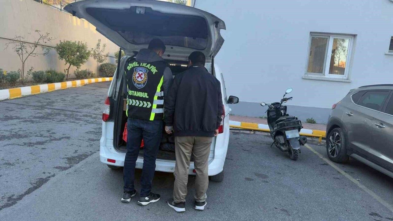 Fatih'te trafikte kavga: sürücülere para cezası, motosiklet sürücüsüne adli işlem