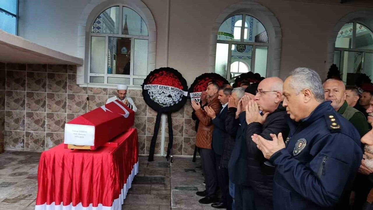 Fatsa'da görevli polis memuru Tuncay Ebrinç Samsun'da toprağa verildi