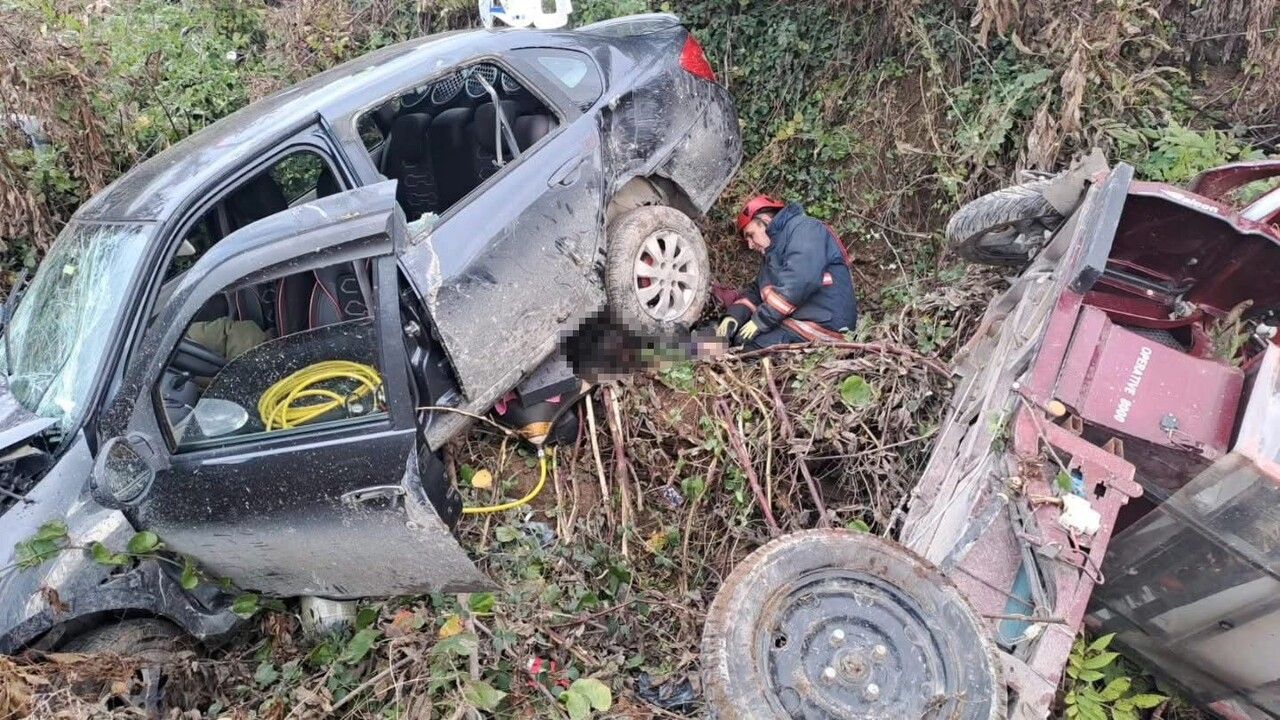 Fatsa'da üç tekerlekli araç ile otomobil çarpıştı: 2 ölü, 1 yaralı