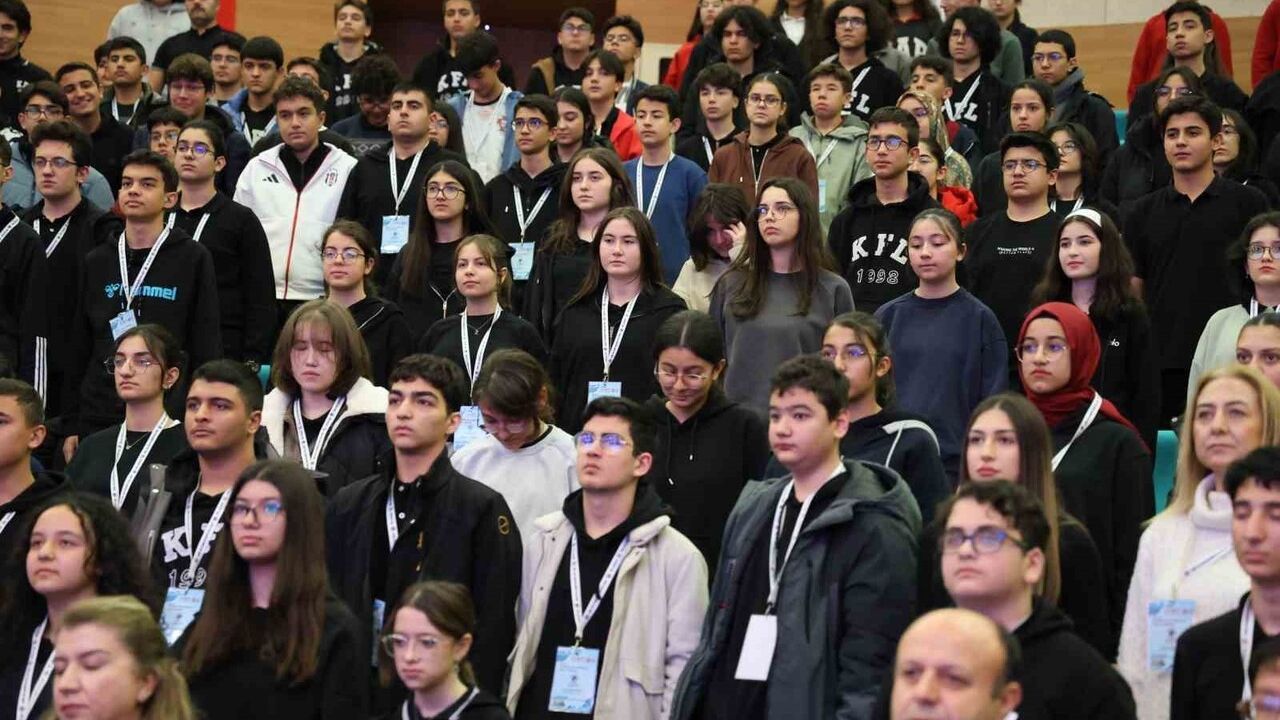 Fen Lisesi Öğrencileri 'Öğrenci Çalıştay'ında Yapay Zeka Sunumları