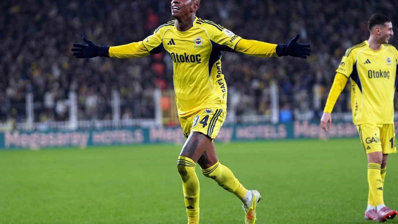 Fenerbahçe 3-0 Konyaspor — İlk yarı özeti