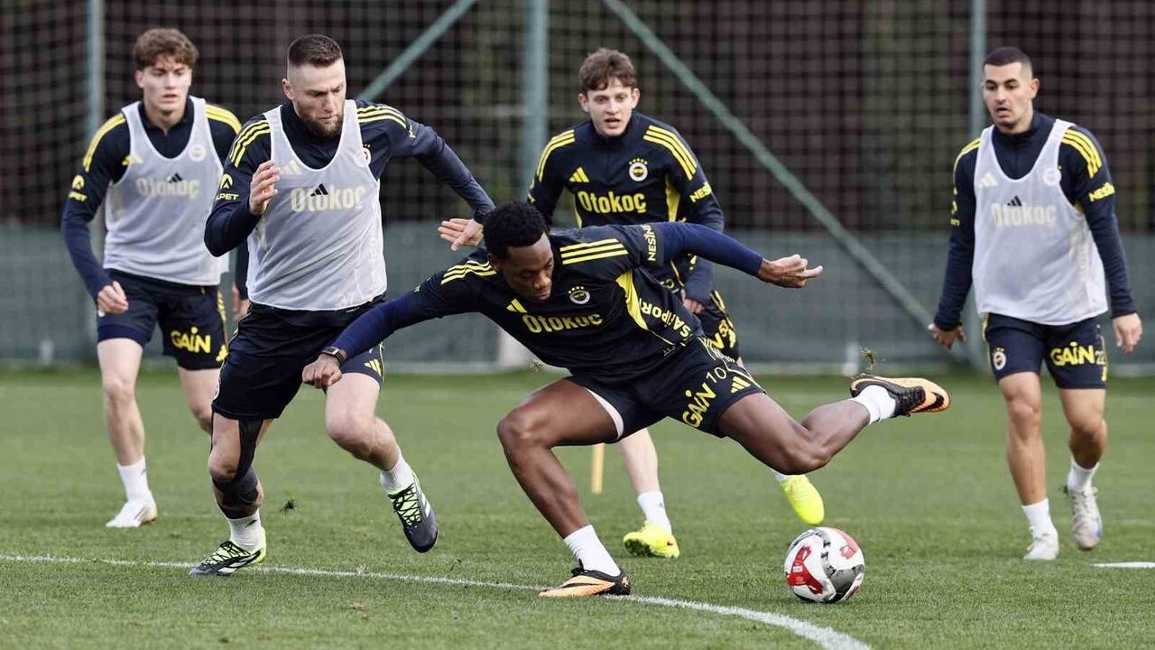 Fenerbahçe, Konyaspor maçı hazırlıklarını tamamladı