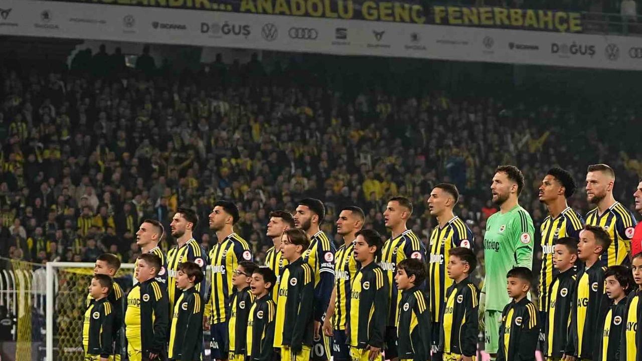 Fenerbahçe, Ziraat Türkiye Kupası'na Beşiktaş karşısında 2-1 mağlubiyetle başladı