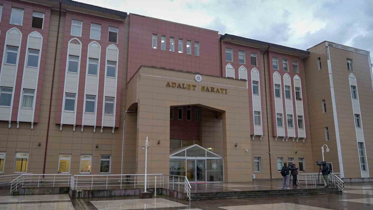 Ferdi Zeyrek davasında iki tutuklu sanığın tahliyesi, duruşma 27 Şubat 2026'ya ertelendi