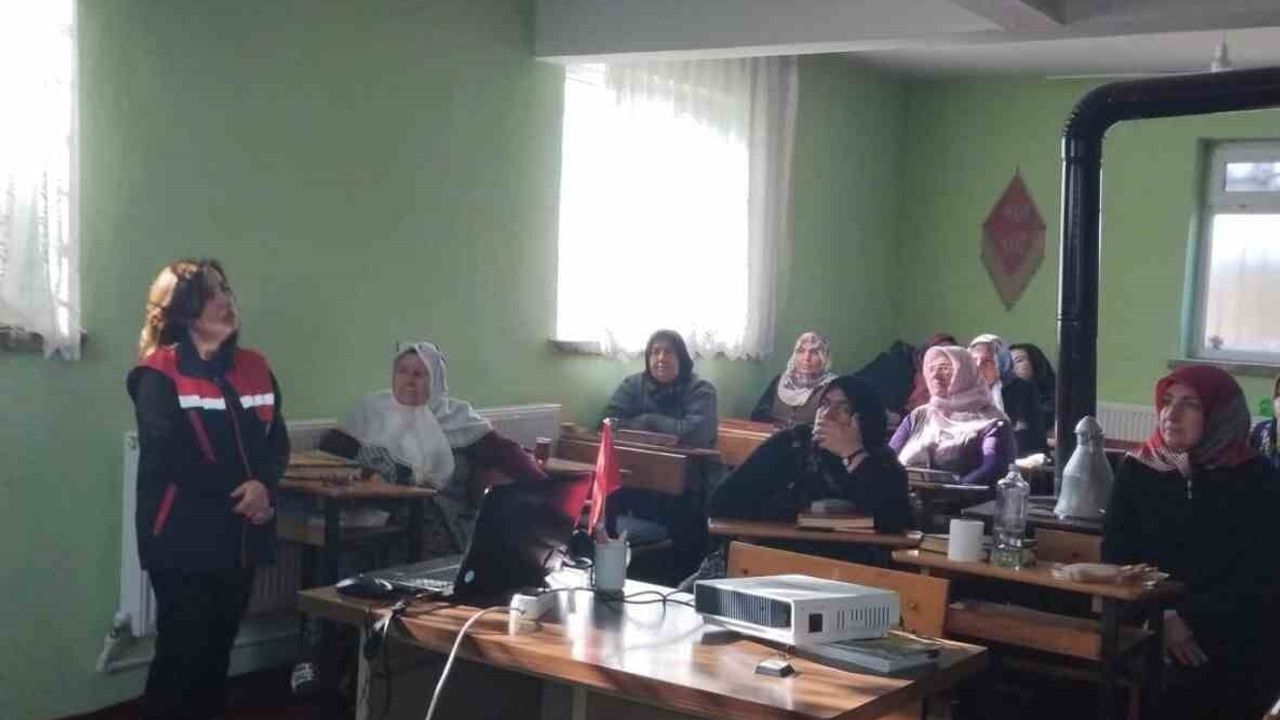 Fethibey'de kadın çiftçilere tarım eğitimi