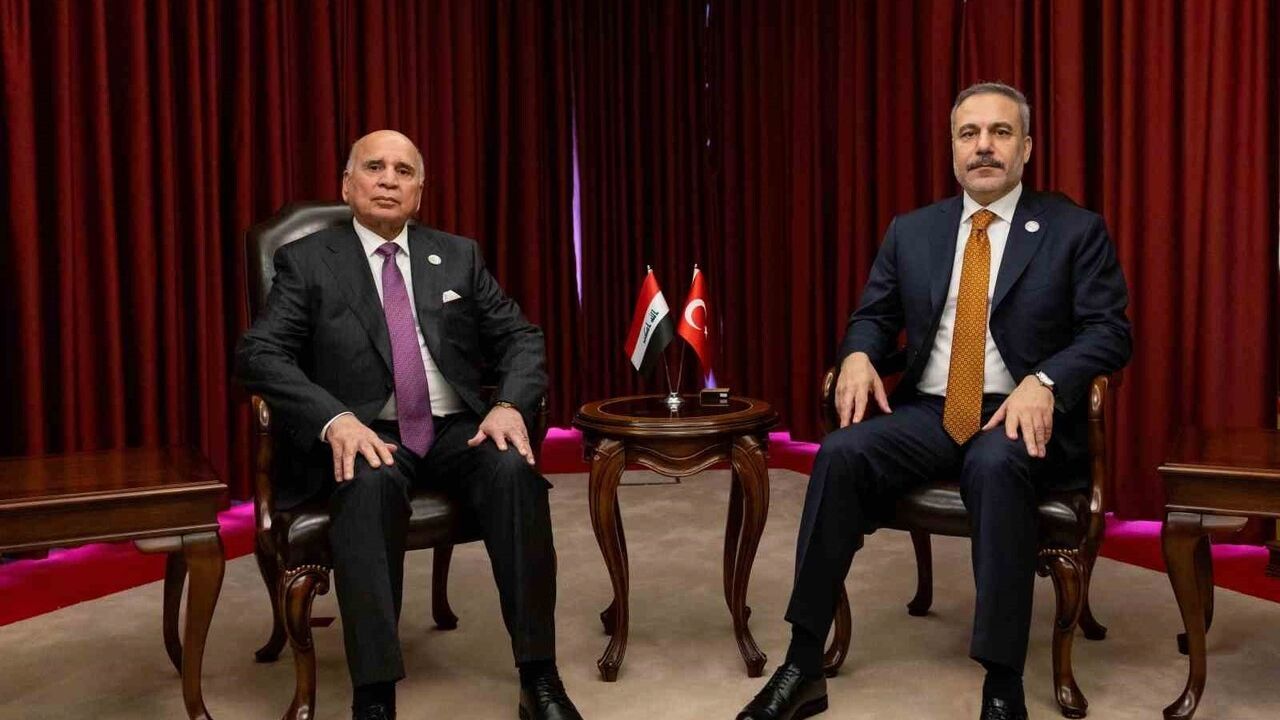 Fidan, 23. Doha Forumu'nda Iraklı Mevkidaşı Fuad Hüseyin ile Görüştü