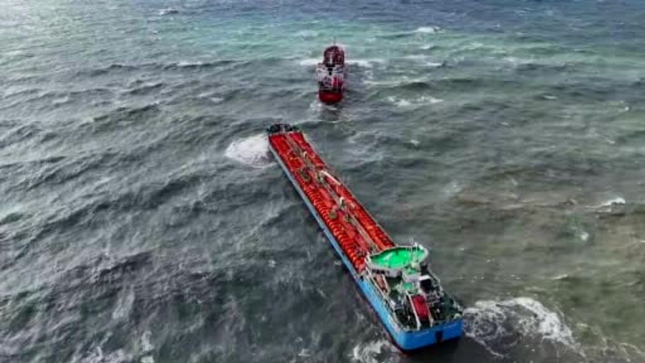 Florya açıklarında iki tanker acil durum çağrısı yaptı