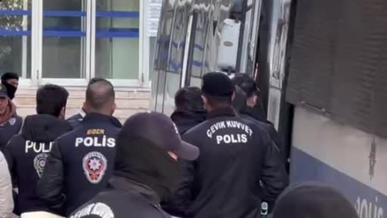 Futbolda Bahis Soruşturması: Erden Timur ve 26 Şüpheli Adliyeye Sevk Edildi