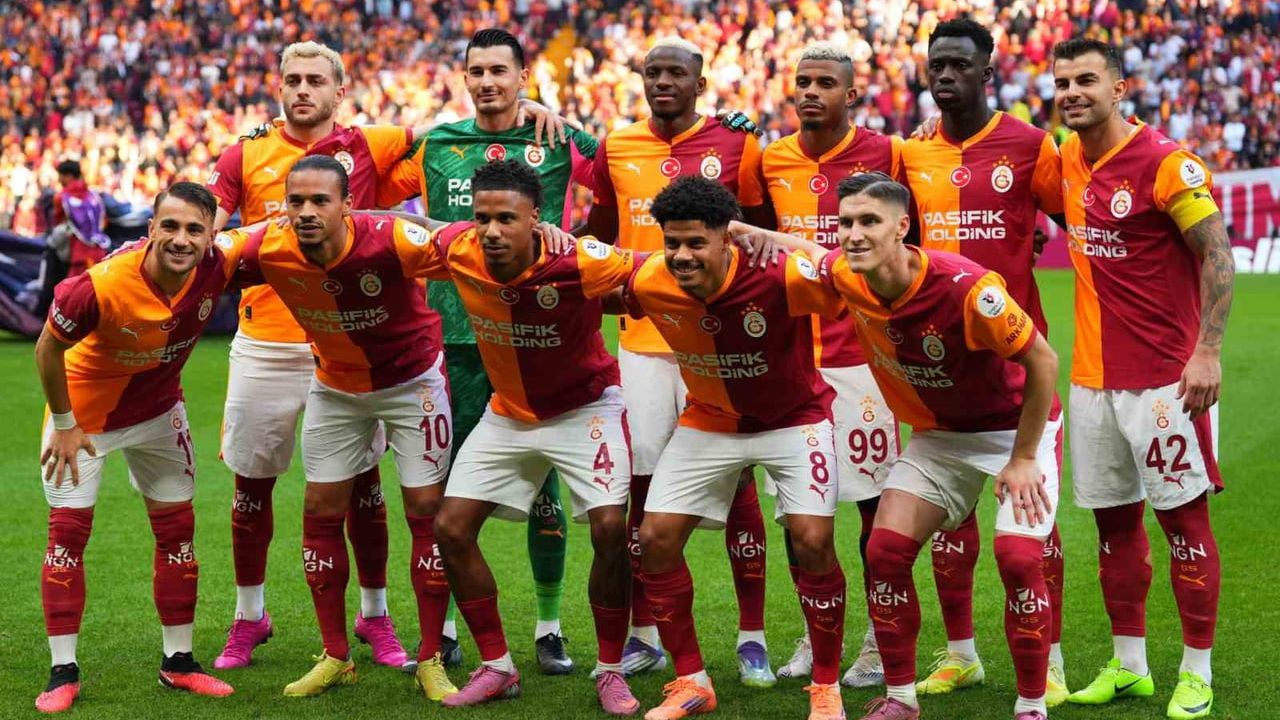 Galatasaray, Süper Lig’in İlk Yarısını Lider Tamamladı