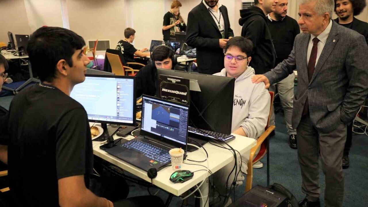 Gameathon 5.0: Liseliler 24 saatte 'Gölge' temalı oyunlar geliştirdi