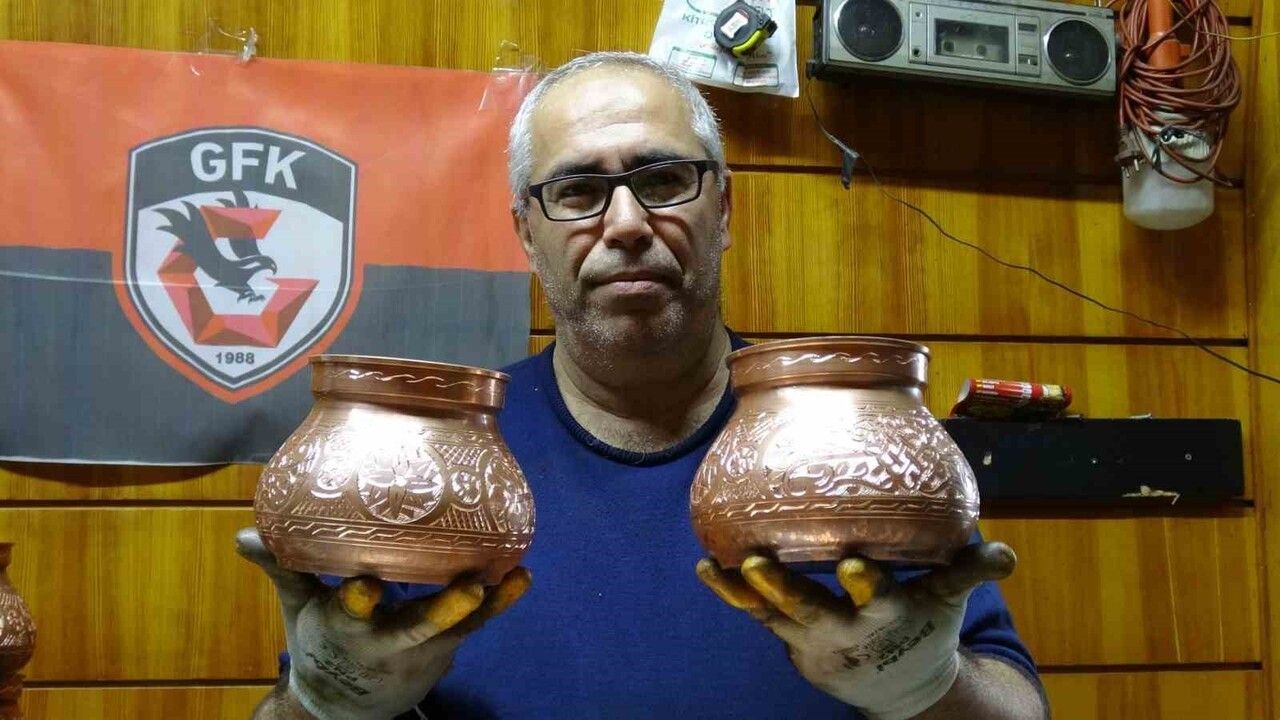 Gaziantep'te 40 Yıldır Süren Baba Mesleği: Memik Bakır