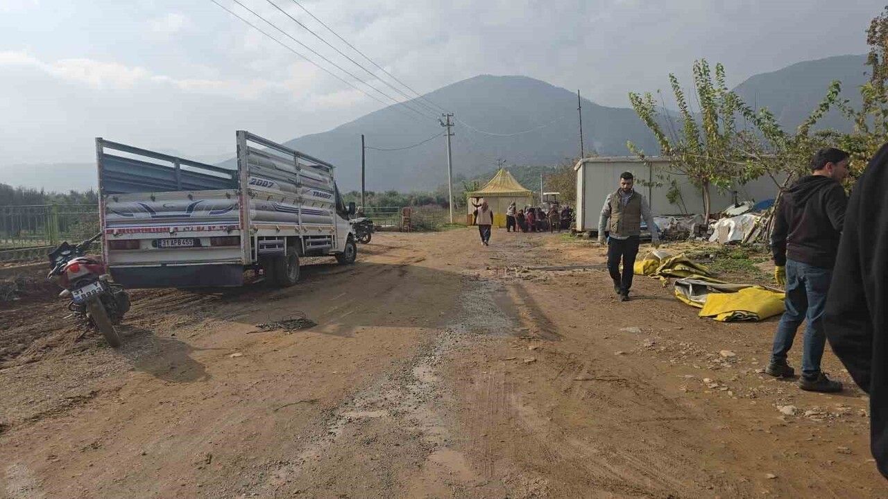 Gaziantep’te eşi tarafından vurulan 4 çocuk annesi yaşamını yitirdi