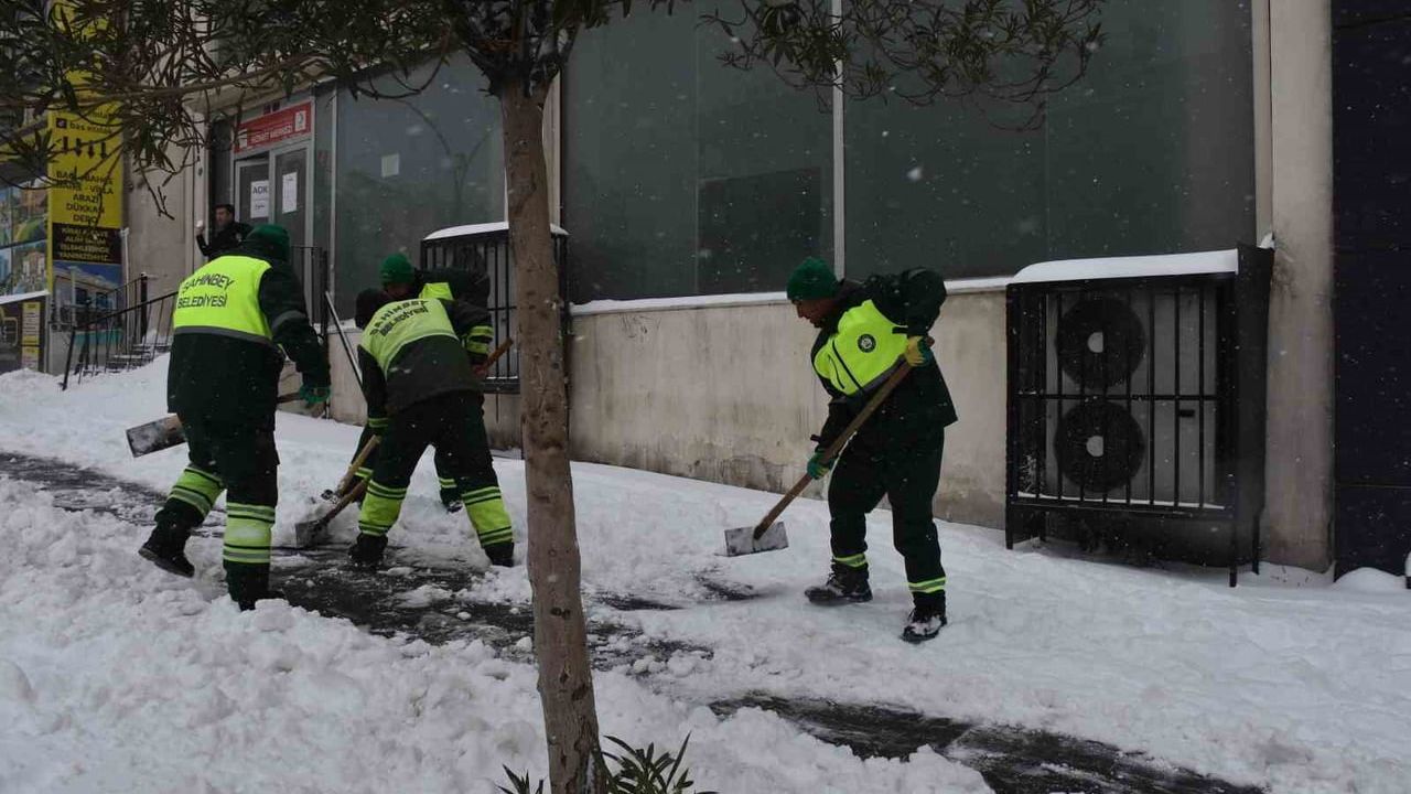 Gaziantep’te Şahinbey’den 24 Saat Karla Mücadele