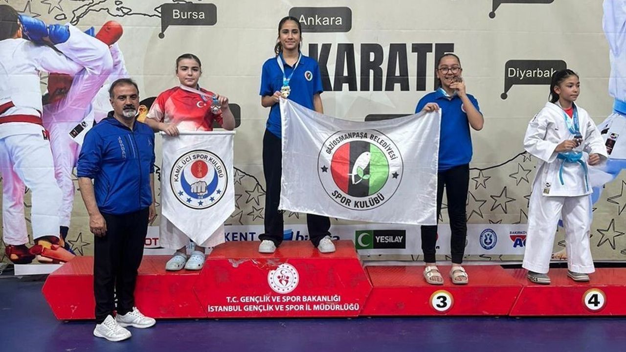 Gaziosmanpaşalı karateciler Türkiye Yıldızlar Ligi'nde 14 madalya