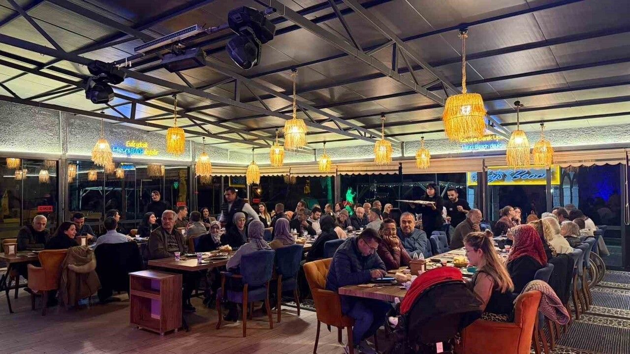 Gazipaşa Devlet Hastanesi'nden Diyaliz Hastalarına Moral ve Dayanışma Yemeği