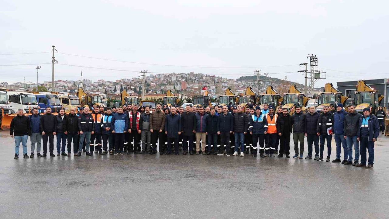 Gebze'de kar hazırlığı: 425 personel, 73 araç görevde