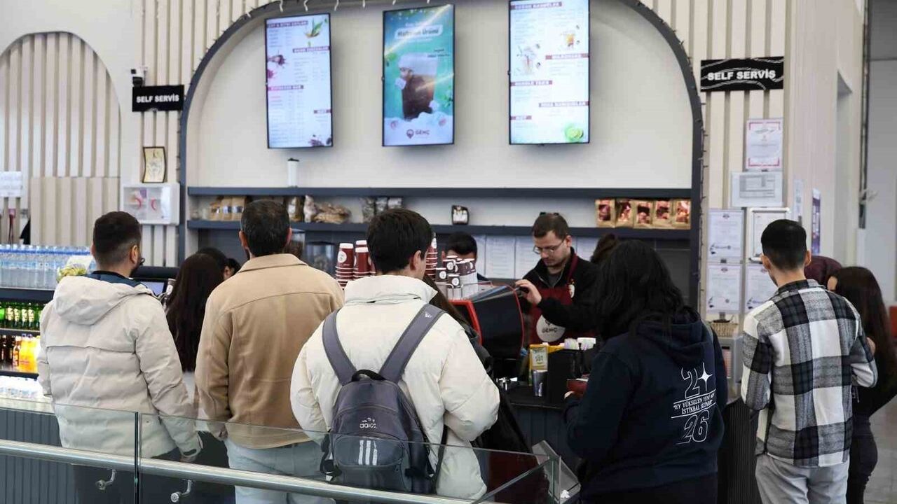 Genç Kafe’ler Bursalı gençlerin uğrak noktası oldu