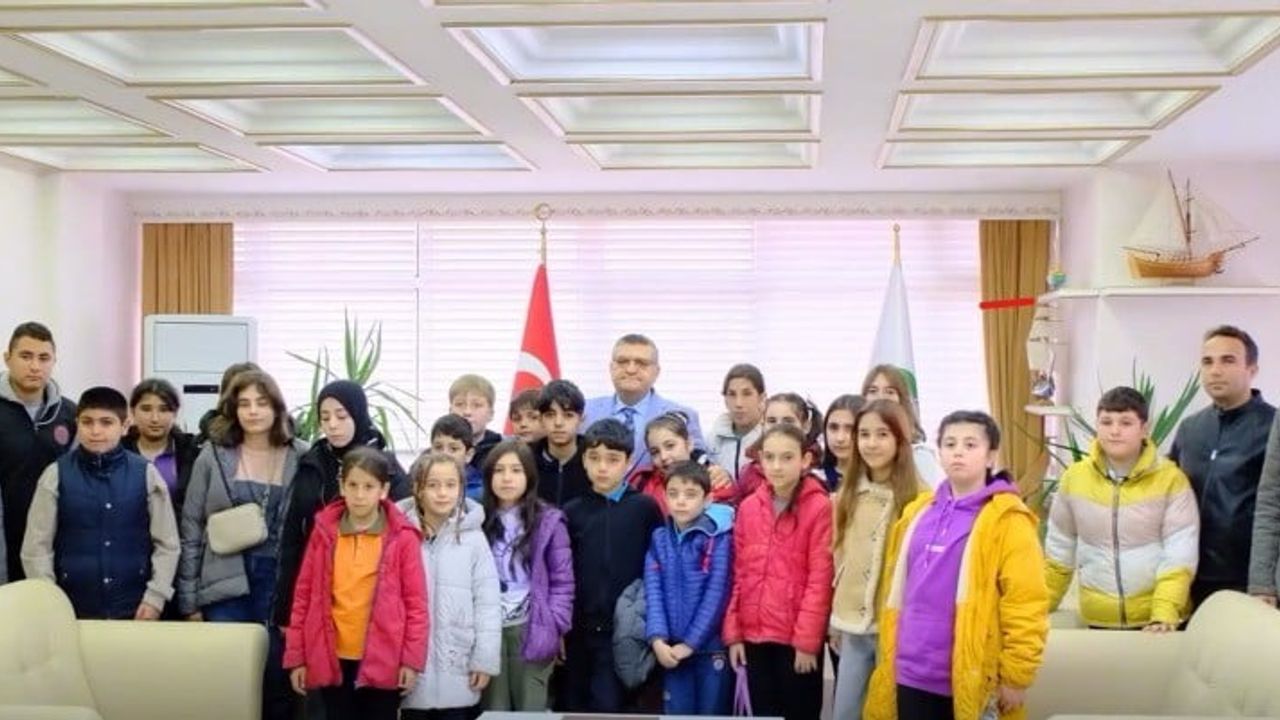 Gençler 'Sinopumuzu Tanıyalım' ile kenti keşfetti