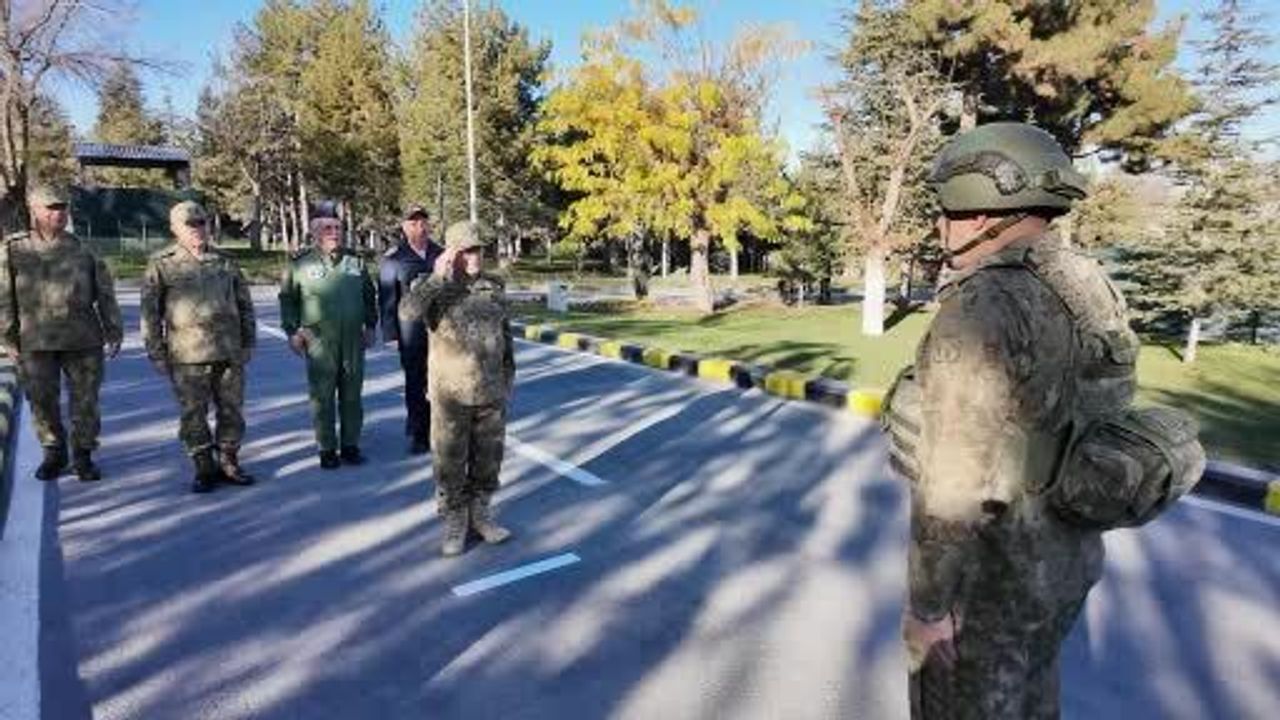 Genelkurmay Başkanı Bayraktaroğlu 2. Ordu ve 6. Kolordu'yu Ziyaret Etti