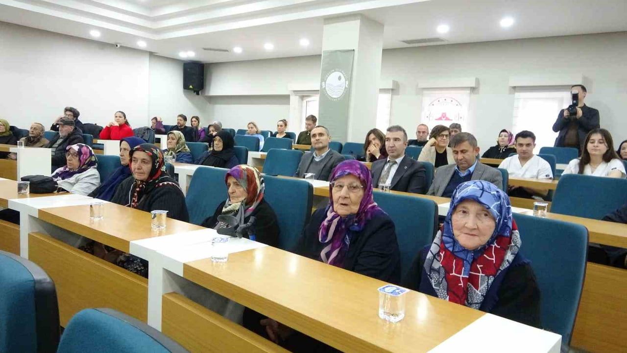 Giresun'da yalnız yaşayan yaşlılara 7/24 akıllı bileklik takıldı