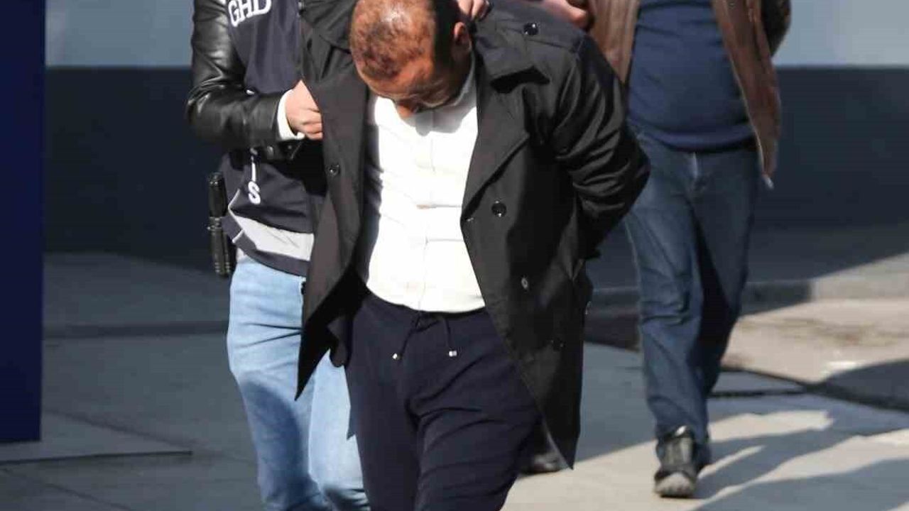 Göçmen kaçakçılığı çetesine Adana operasyonu: 4 tutuklu