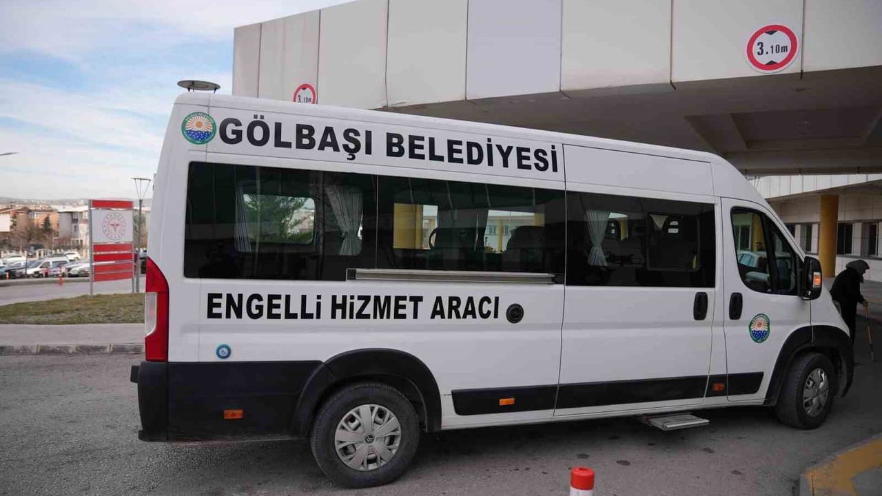 Gölbaşı Belediyesi'nden Engelli ve Hasta Nakil Hizmeti