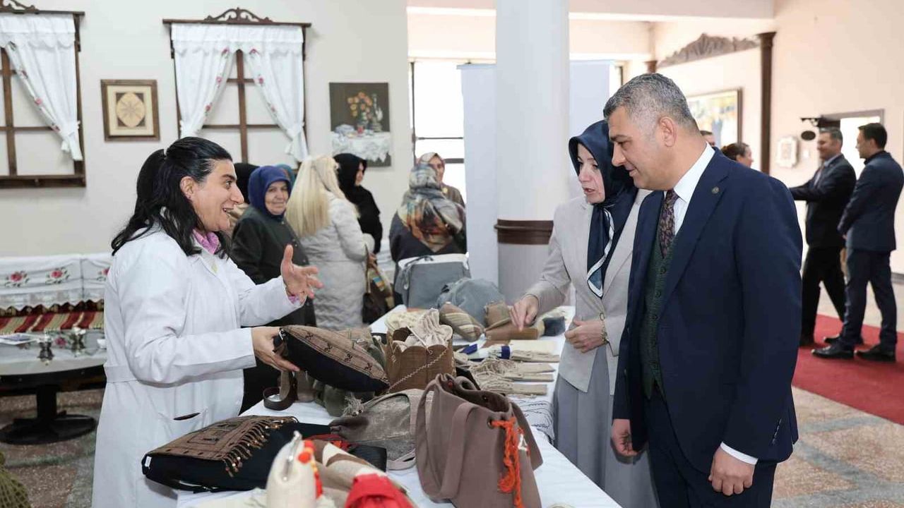 Gönülden Gelenler Sergisi Erzurum'da Yoğun İlgi Topladı