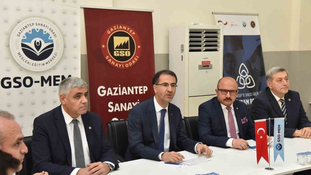 GSOMEM'de Bölgesel Dijital Dönüşüm Strateji Çalıştayı