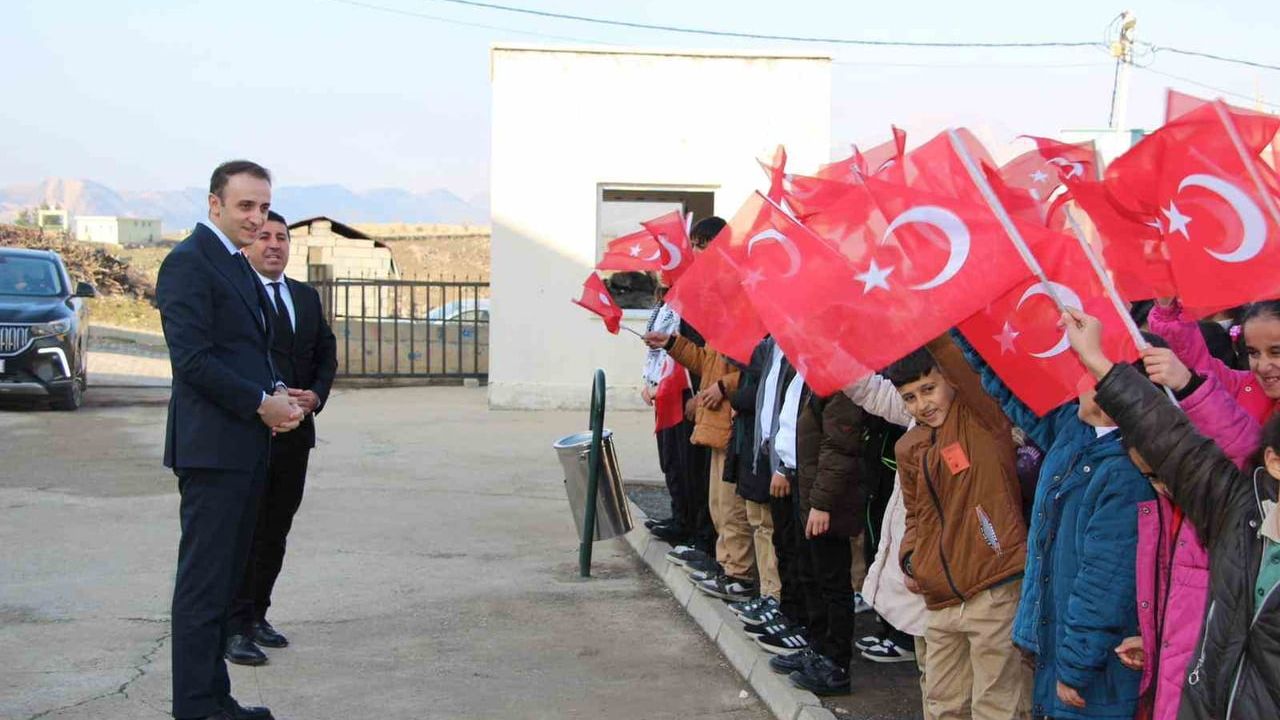 Güçlükonak'ta Koçtepe İlkokuluna Emel Yılmaz Kütüphanesi