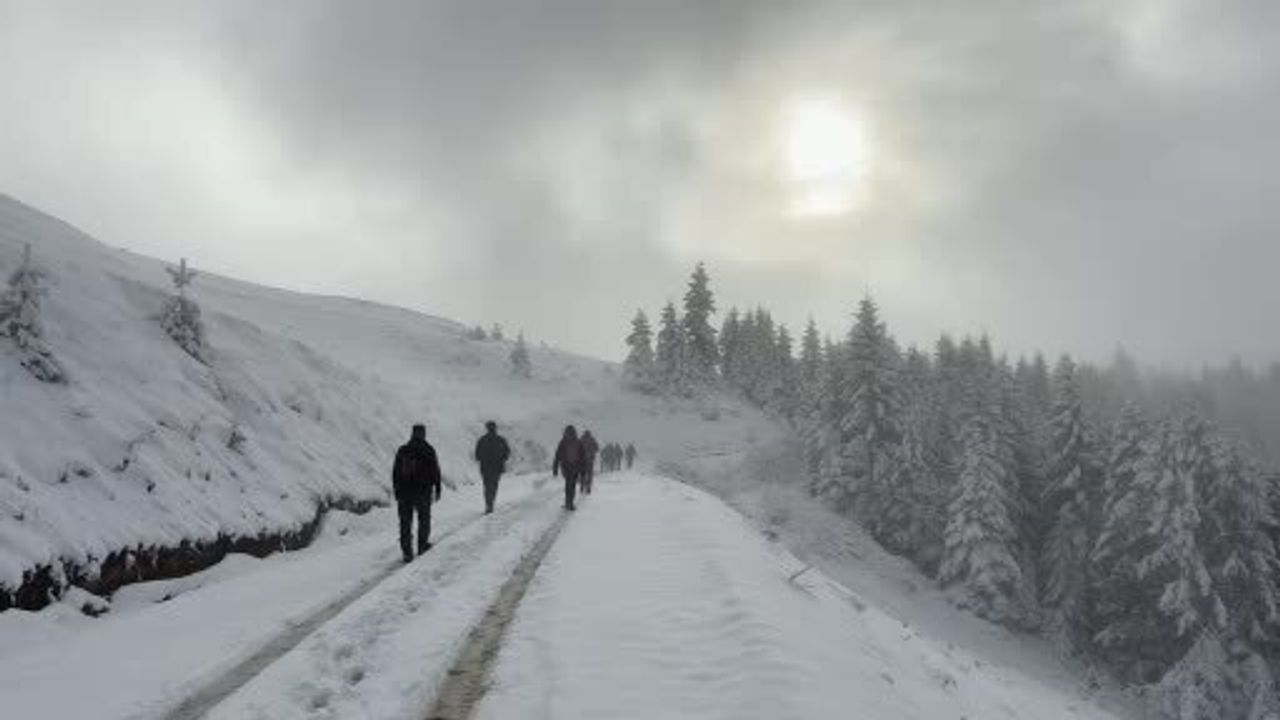 GÜDAK ile Kürtün'de kartpostallık kış yürüyüşü
