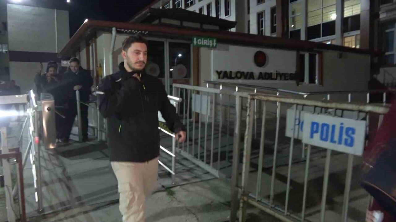 Güllü'nün Oğlu İfade Verdi: Ses Kaydında 'Atacağım camdan' Sözünü Ablası Söyledi