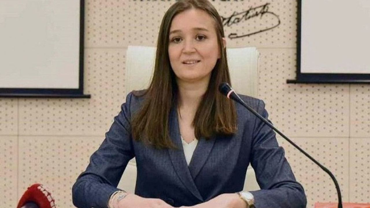 Gülşah Durbay Evli mi, Çocuğu Var mı? Manisa’nın Genç Başkanı Hakkında En Çok Merak Edilen O Gerçek!