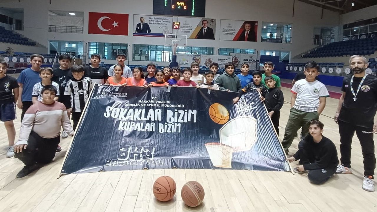 Hakkâri'de 3x3 Sokak Basketbolu Nefes Kesti