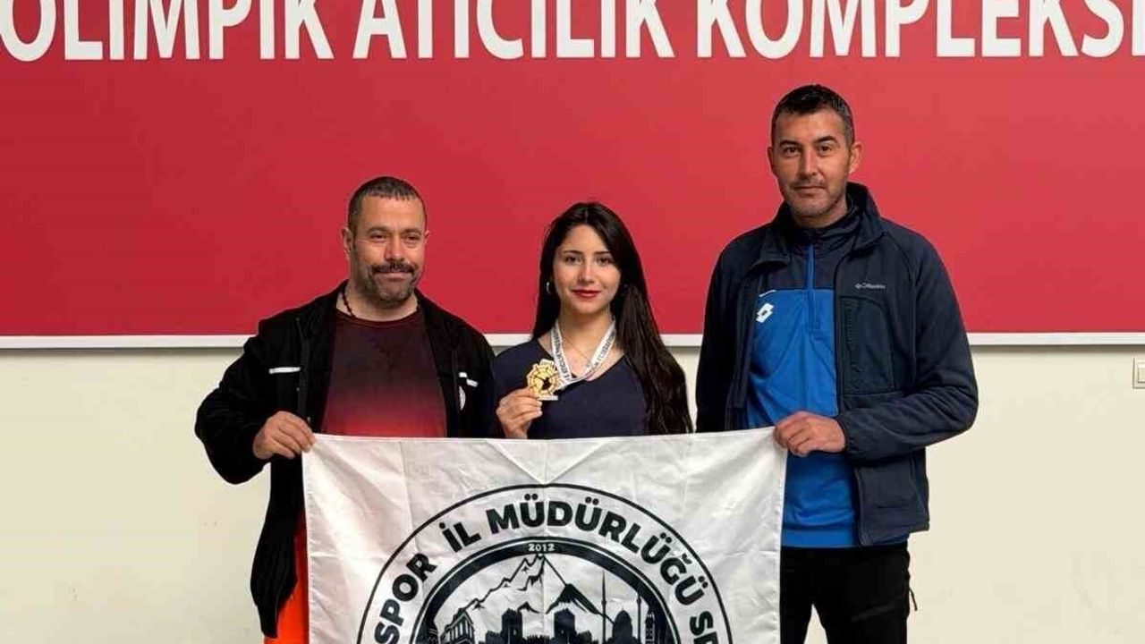 Hale Derya Eroğlu U16 Milli Takımı'na Seçildi
