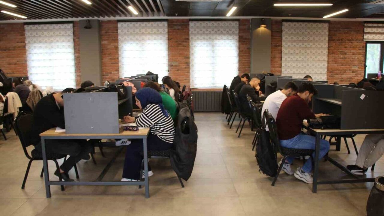 Haliliye Belediyesi'nden gençlere sınav desteği