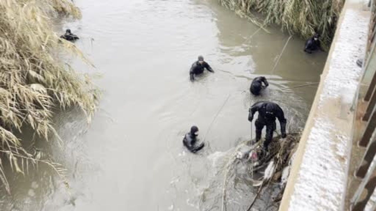 Harran'da sulama kanalına düşen araç: kayıp sürücü aranıyor