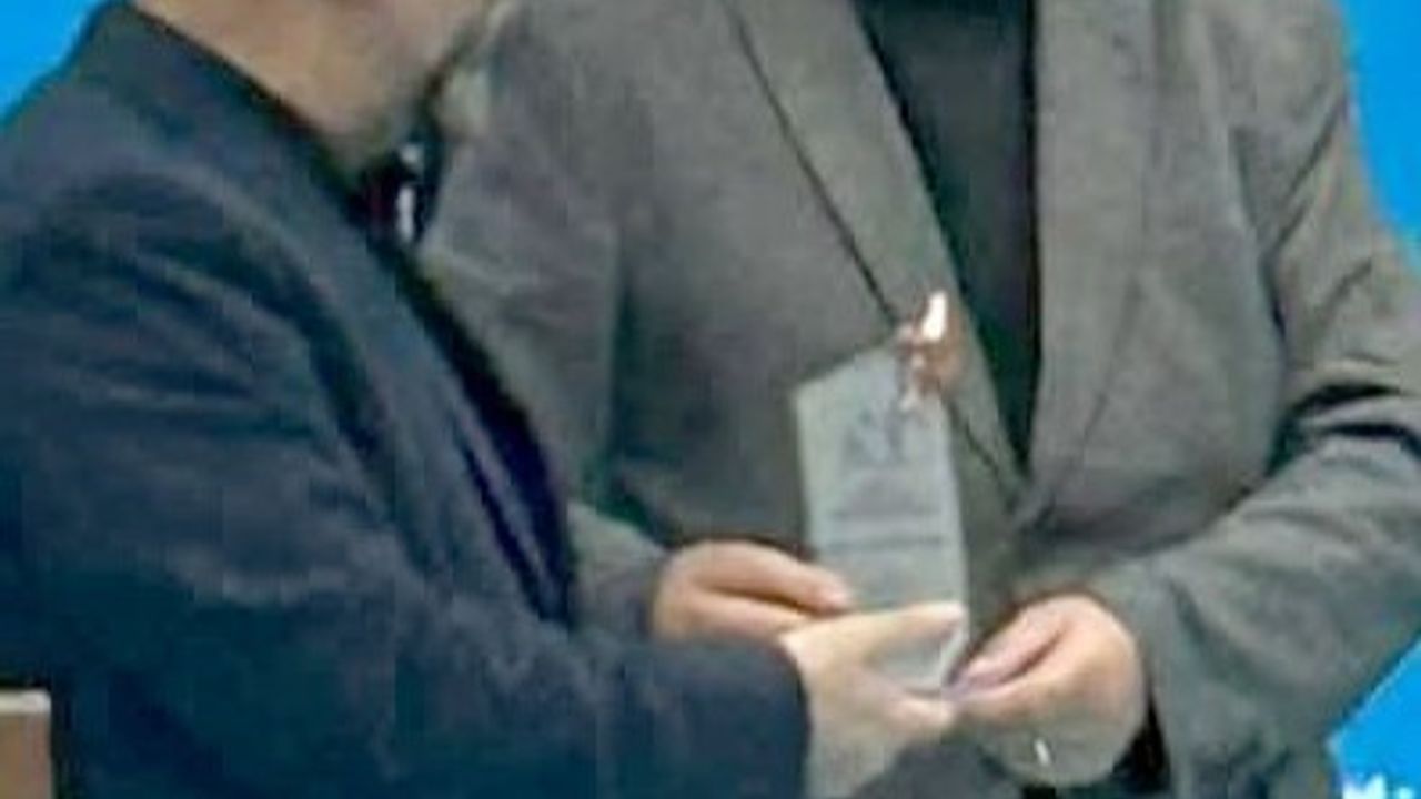 Hasan Hüseyin Tokuş, Mavikuş Edebiyat Ödülleri'nde 'Öykü Kitabı Yazarı' Birincisi