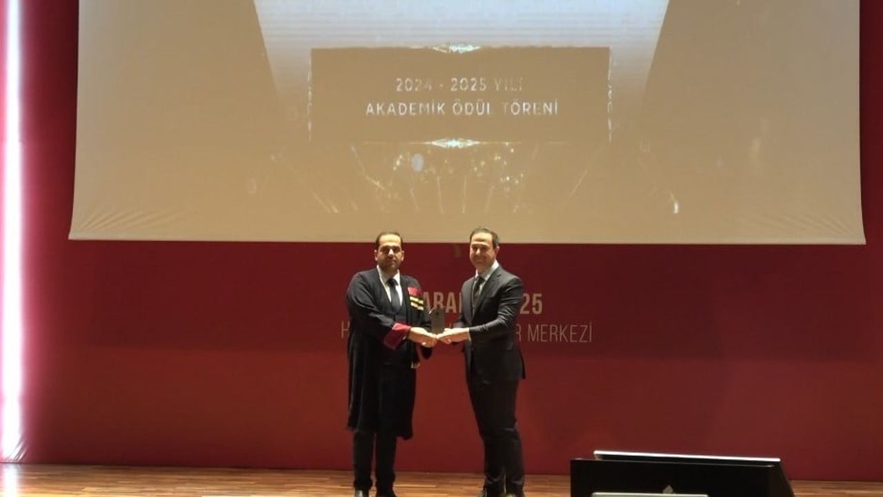 Hasan Kalyoncu Üniversitesi'nde Akademik Ödül Töreni — 185 ödül