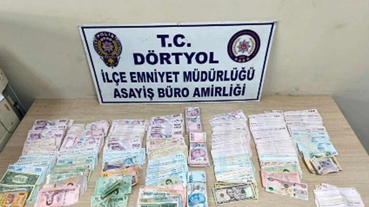 Hatay'da masaj salonunda gizli bölmede 9 yabancı uyruklu kadın bulundu