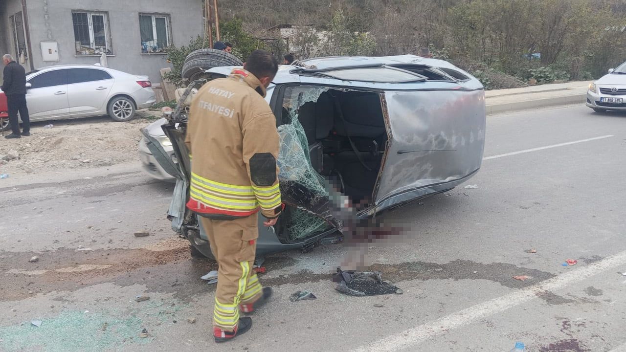 Hatay'da otomobil takla attı: 5 yaralı