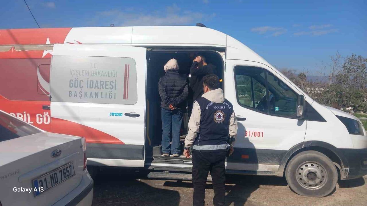 Hatay’da yabancı uyruklu şahıslara yönelik geniş çaplı denetim