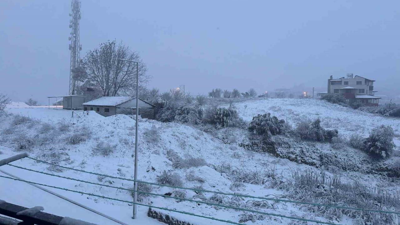 Hatay'ta Yoğun Kar: Antakya ve Defne'de Eğitime 1 Gün Ara