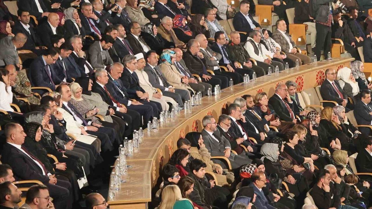 Hazreti Mevlana’nın 752. Vuslat Yıl Dönümü Şeb-i Arus Töreni Konya’da Sona Erdi