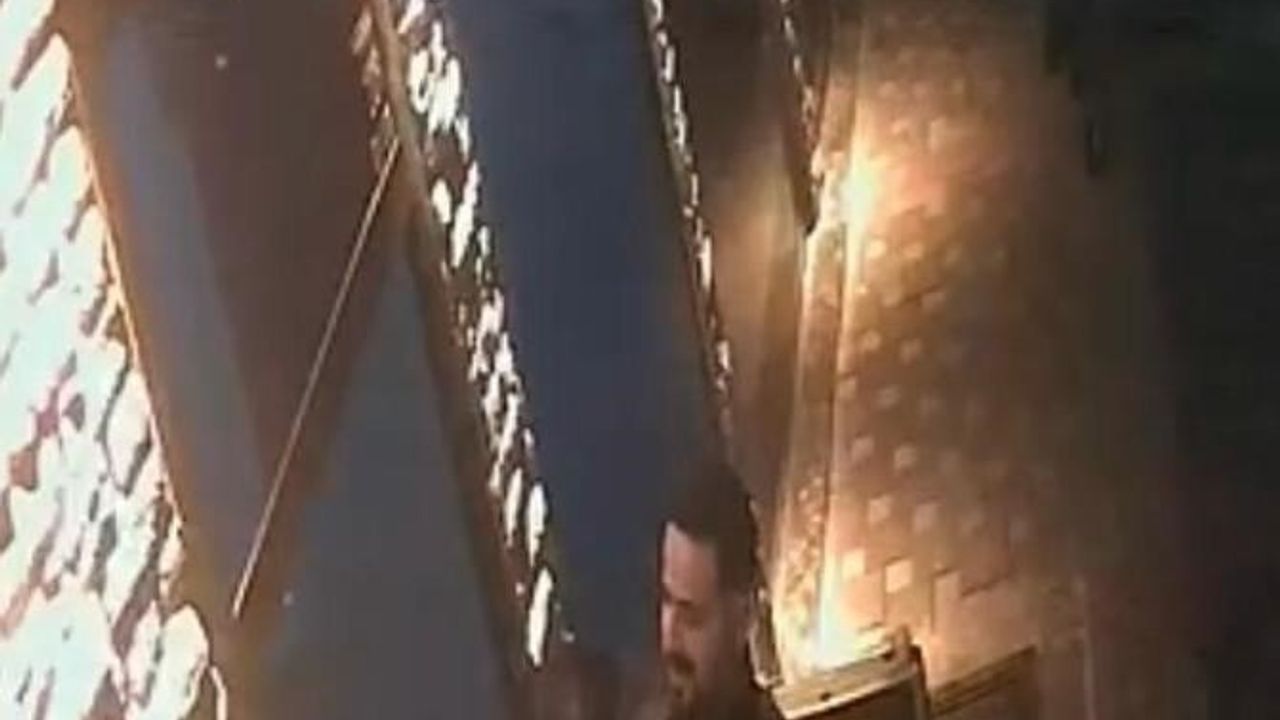 Heimlich manevrasını sosyal medyadan öğrenen nakliyeci bebeğin hayatını kurtardı