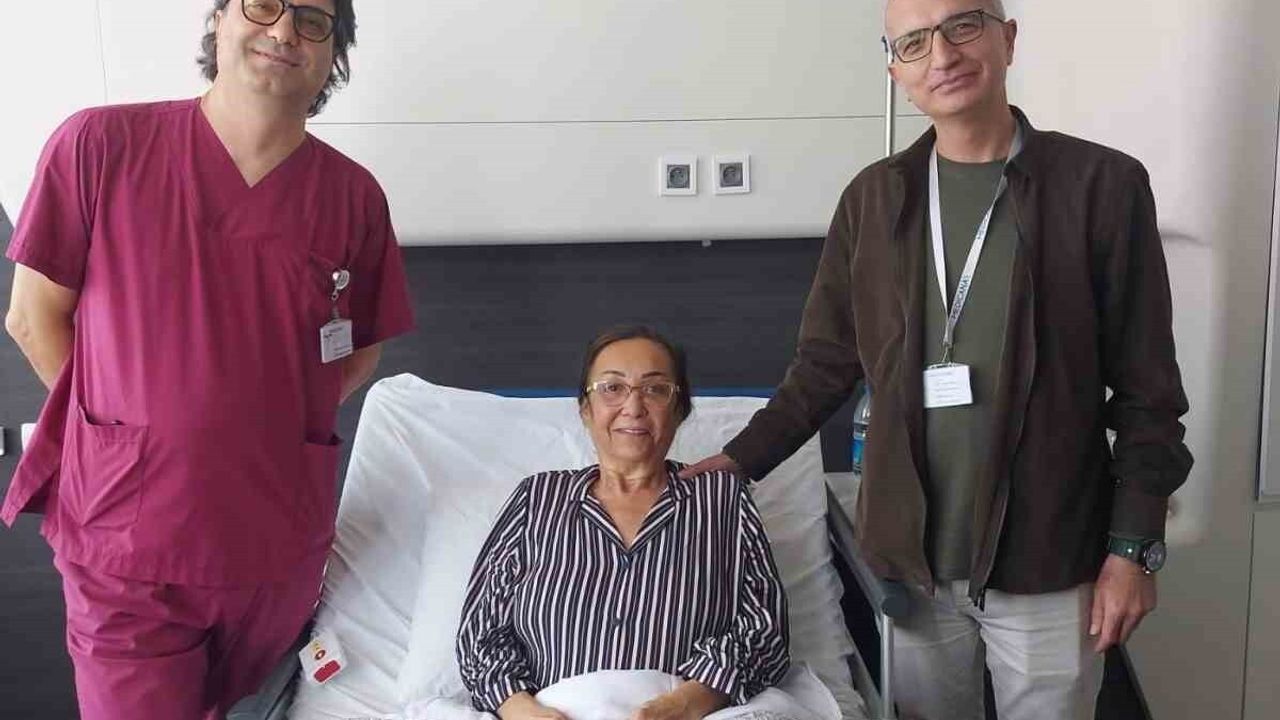 Hipofiz tümörü endoskopik operasyonla görmeyi kurtardı