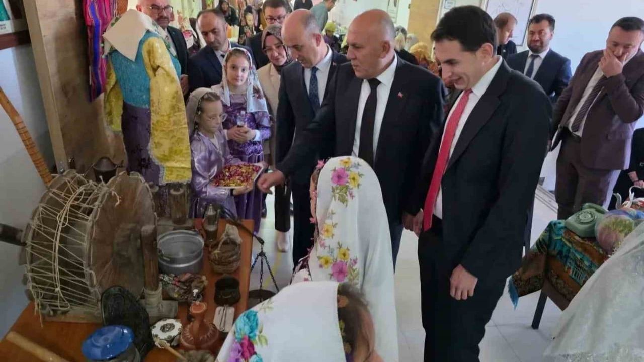 Hisarcık'ta Yerli Malı Haftası'nda Ekonomi Bilinci